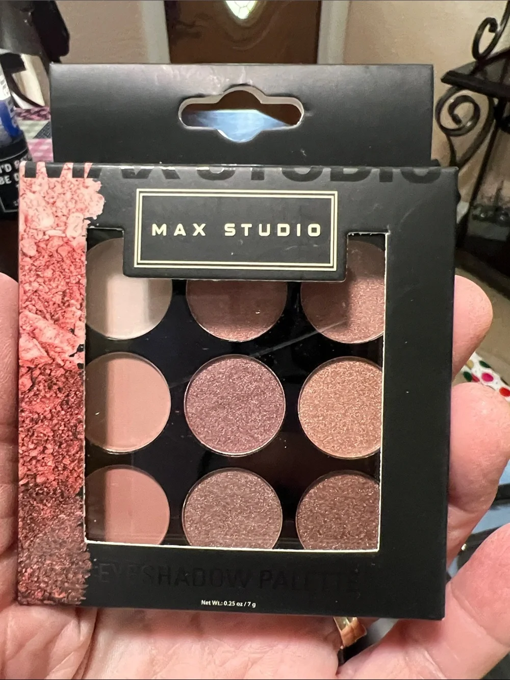 Max Studio compact pan